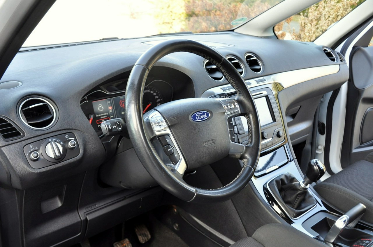 Ford S-Max - Zdjęcie 21