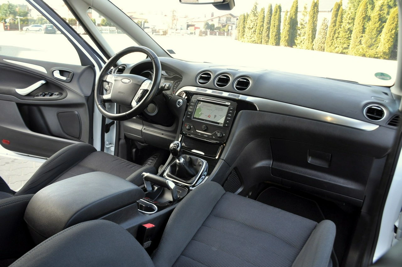 Ford S-Max - Zdjęcie 23
