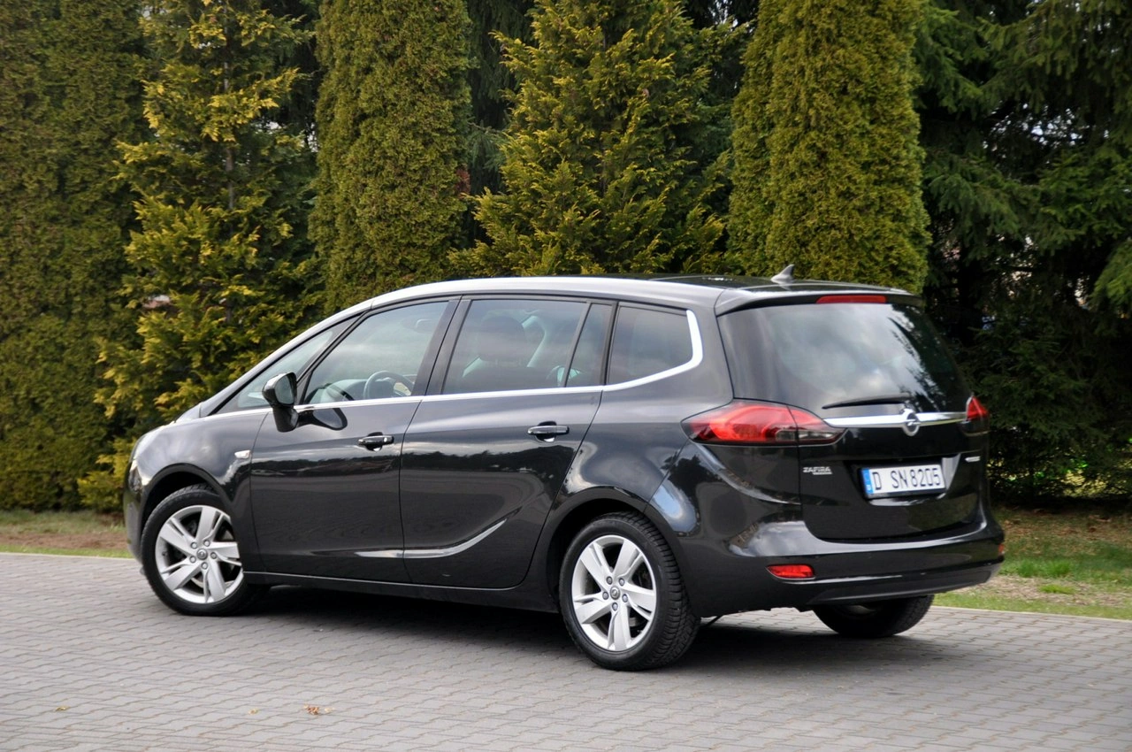 Opel Zafira - Zdjęcie 12