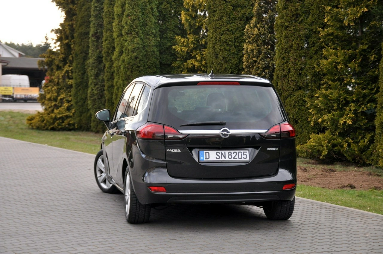 Opel Zafira - Zdjęcie 14