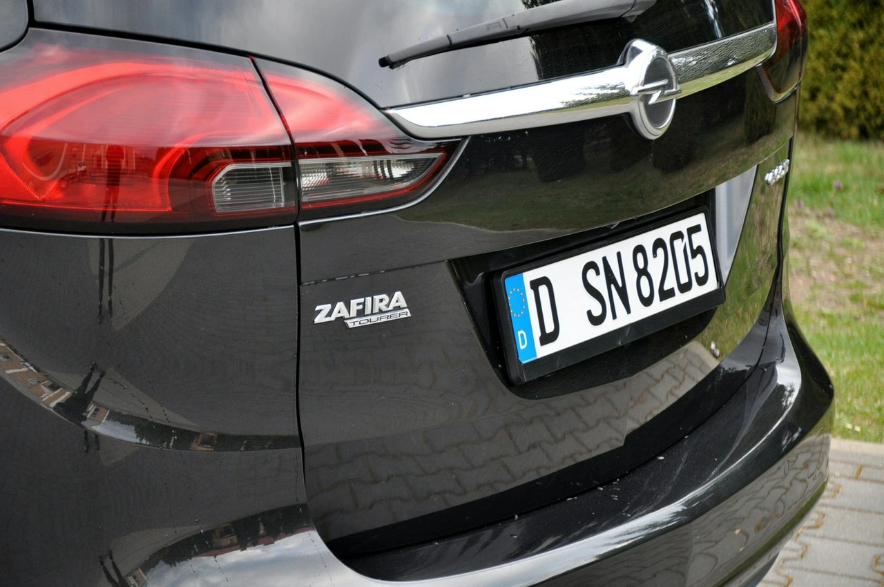 Opel Zafira - Zdjęcie 15