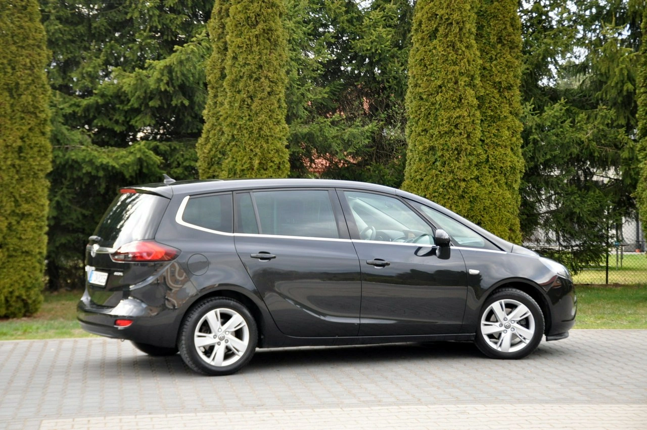 Opel Zafira - Zdjęcie 4