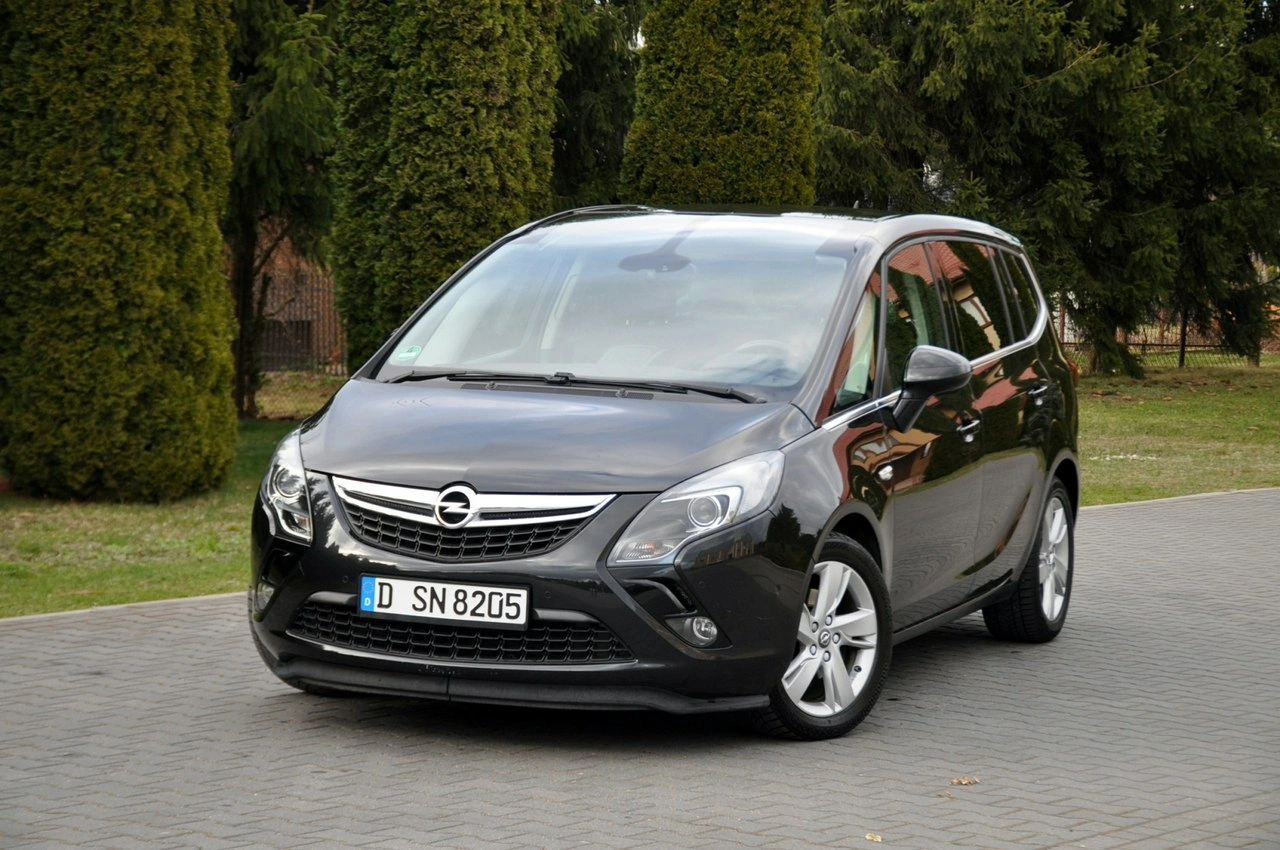 Opel Zafira - Zdjęcie 8