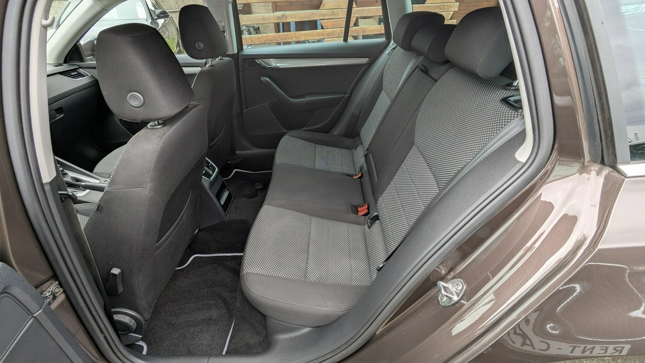 Skoda Octavia - Zdjęcie 14