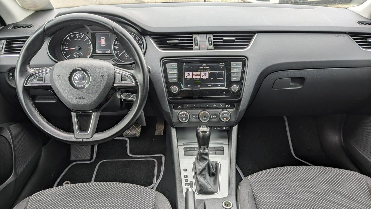 Skoda Octavia - Zdjęcie 22