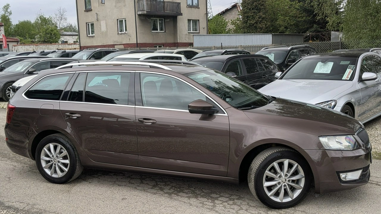 Skoda Octavia - Zdjęcie 6