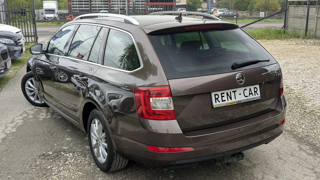 Skoda Octavia - Zdjęcie 8