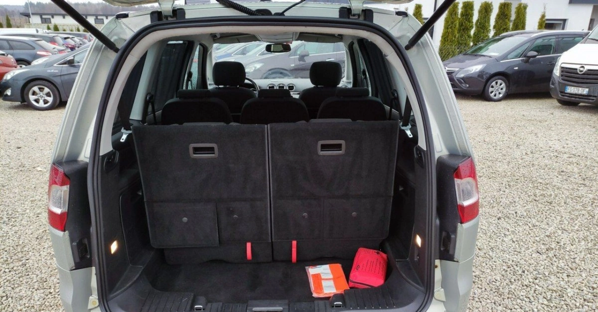 Ford Galaxy - Zdjęcie 20