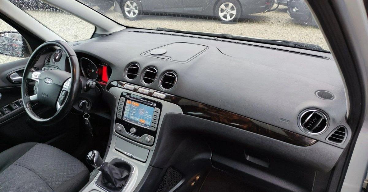 Ford Galaxy - Zdjęcie 21