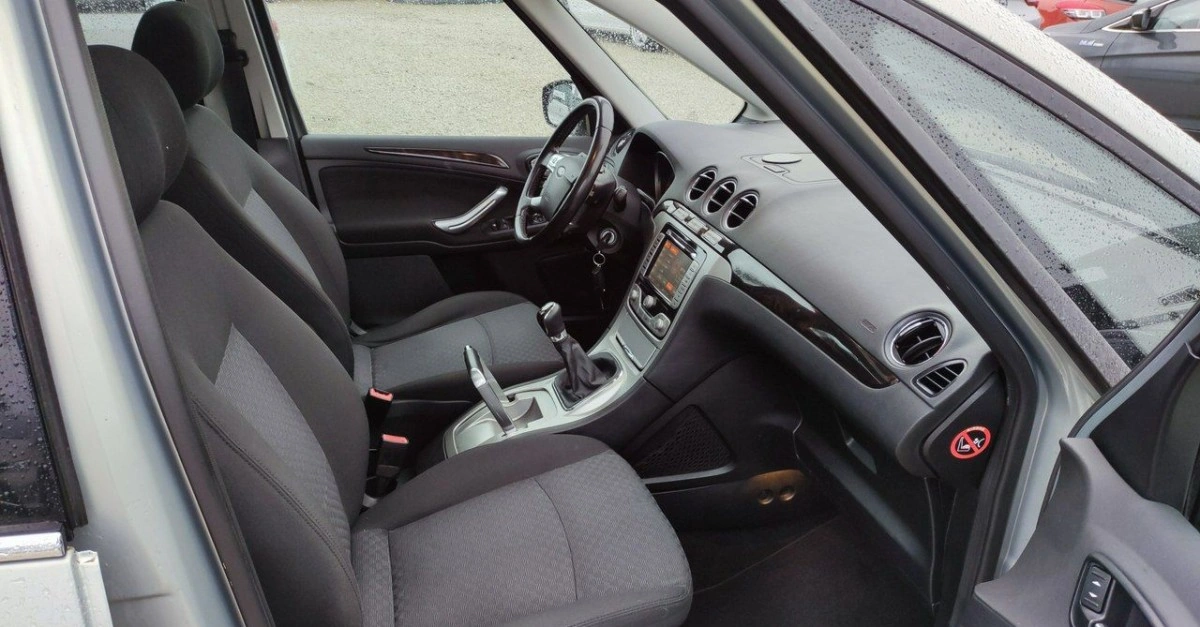 Ford Galaxy - Zdjęcie 22