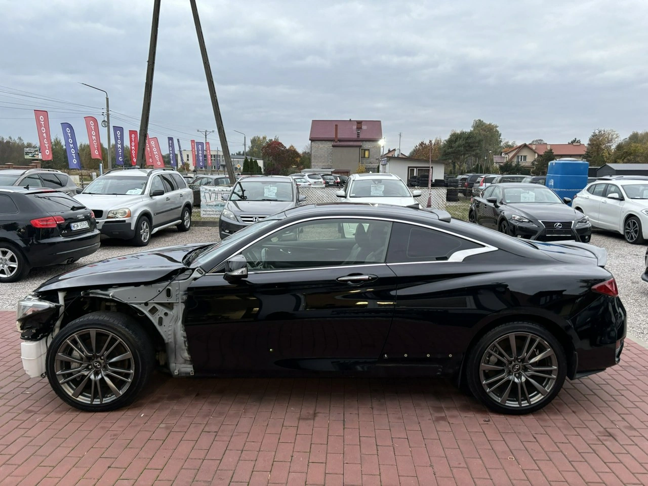 Infiniti Q60 - Zdjęcie 11