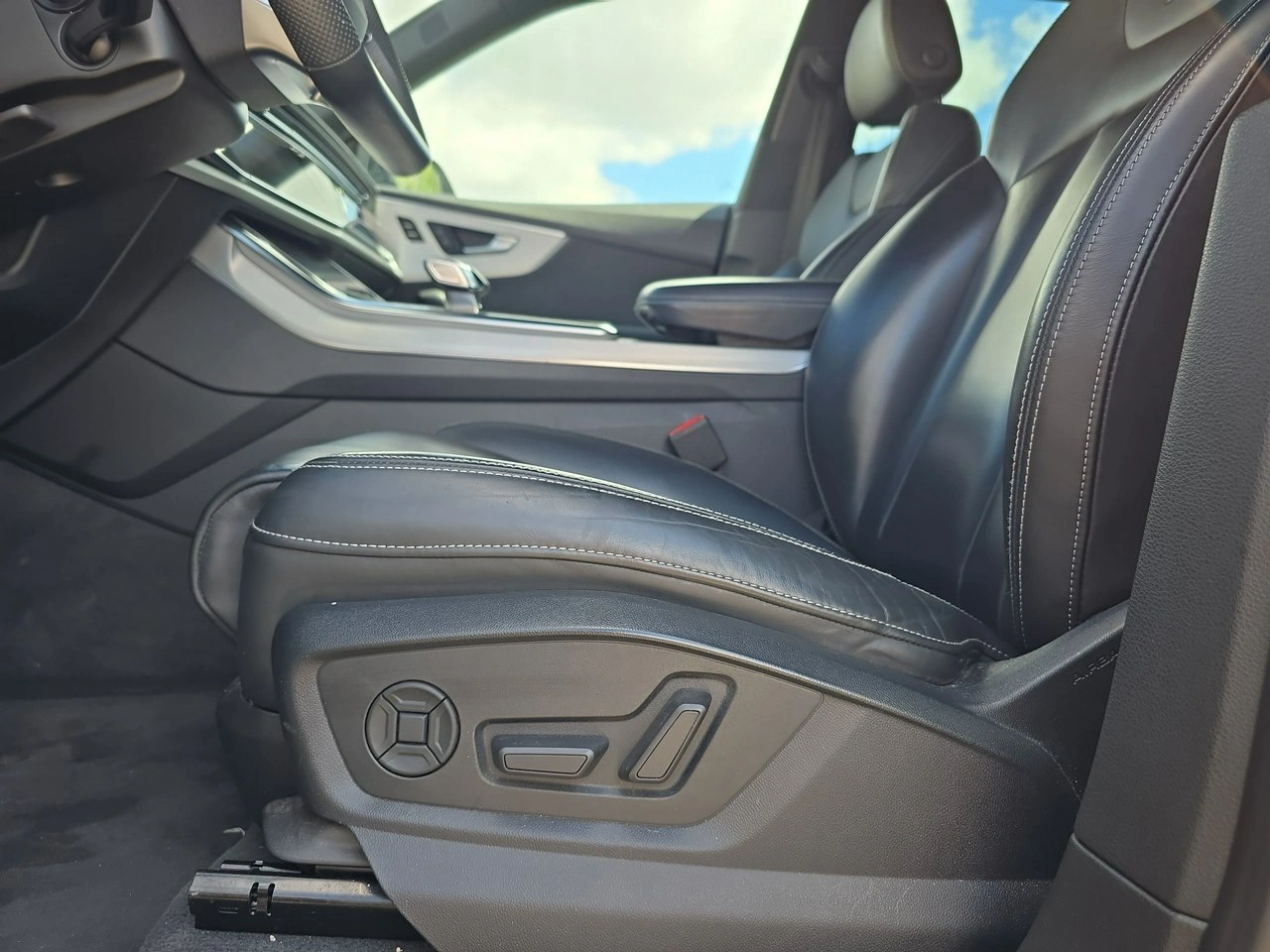 Audi Q8 - Zdjęcie 18