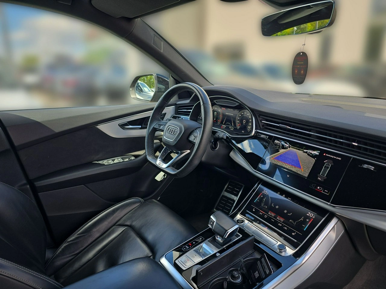 Audi Q8 - Zdjęcie 8