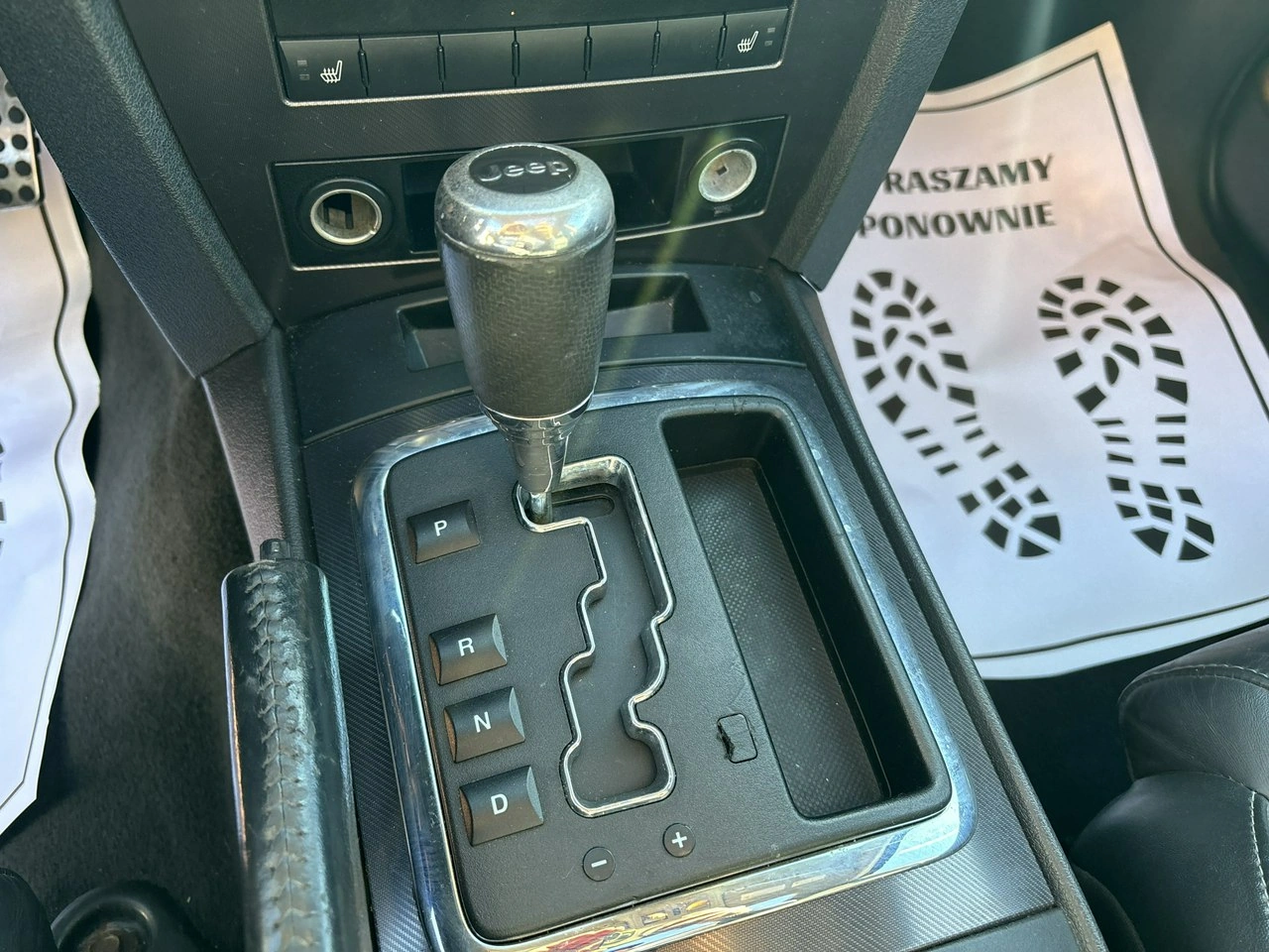 Jeep Grand Cherokee - Zdjęcie 17