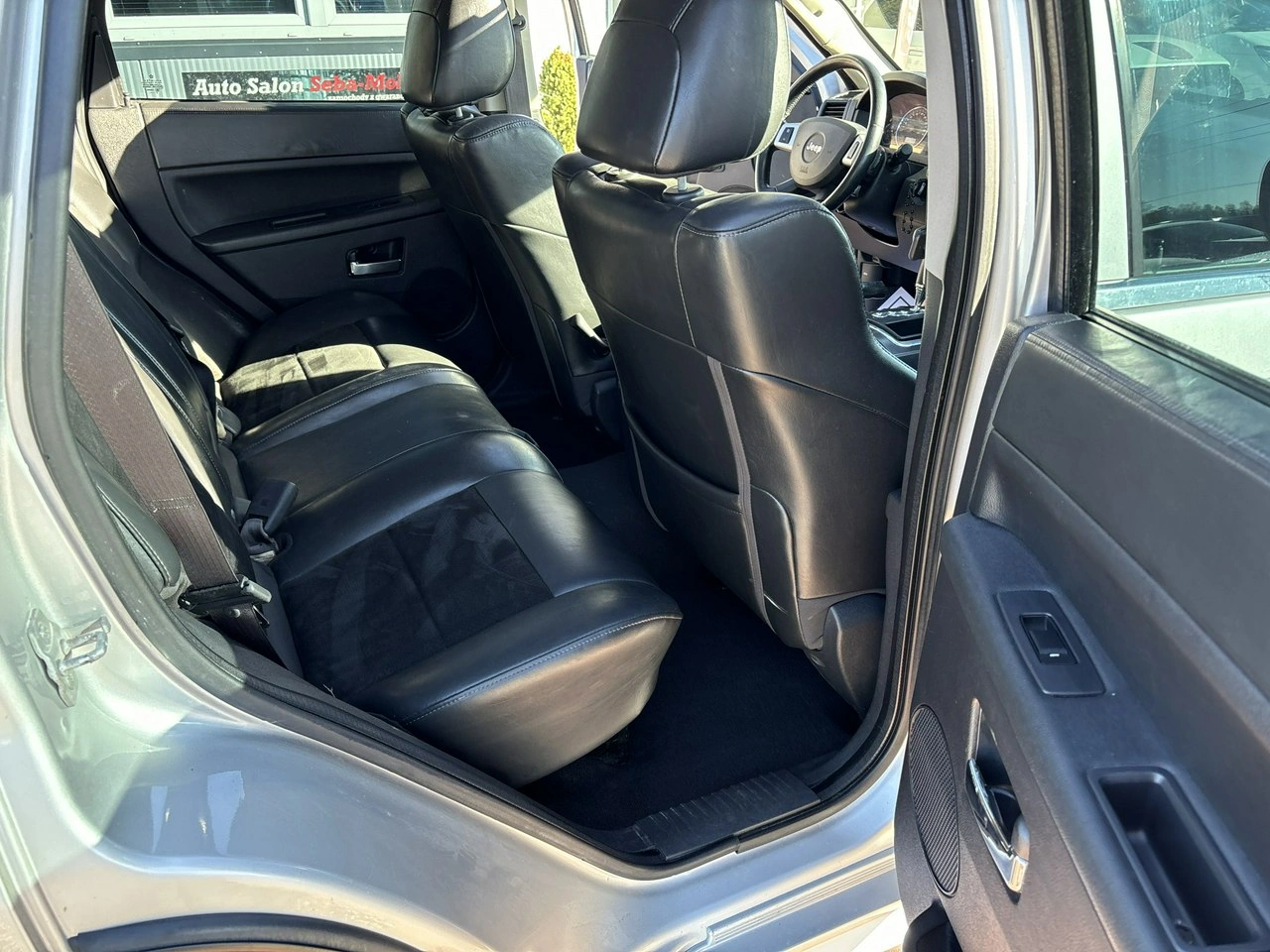 Jeep Grand Cherokee - Zdjęcie 20