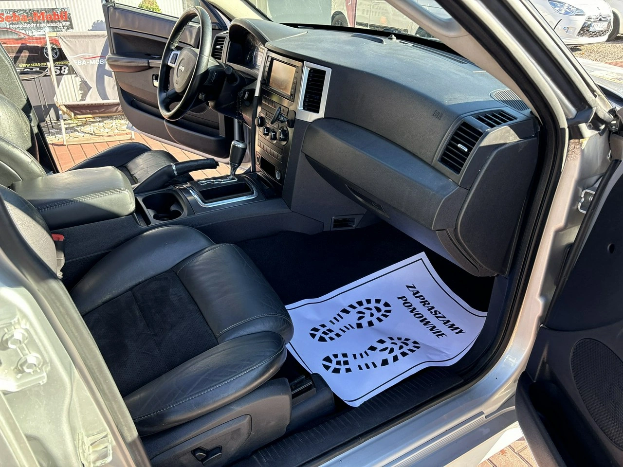 Jeep Grand Cherokee - Zdjęcie 21