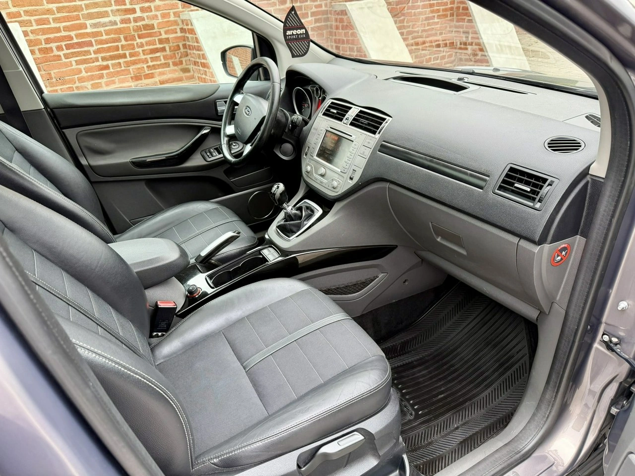 Ford Kuga - Zdjęcie 9