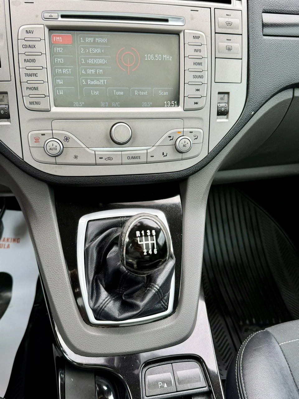 Ford Kuga - Zdjęcie 18