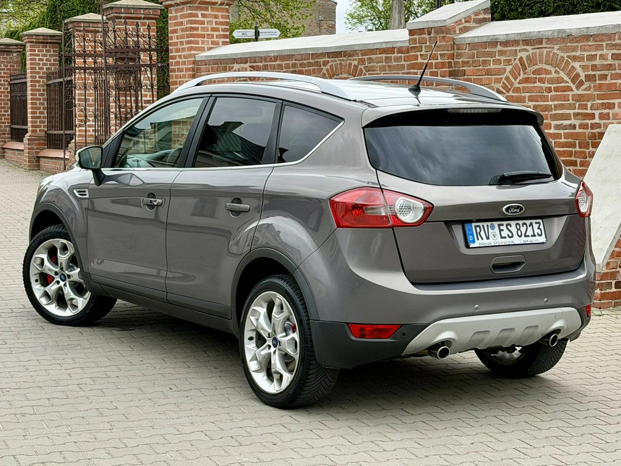 Ford Kuga - Zdjęcie 1