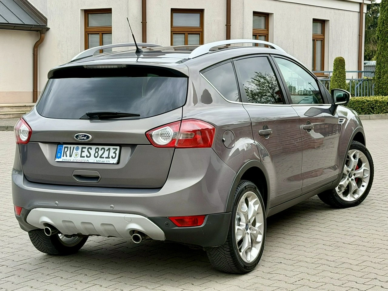 Ford Kuga - Zdjęcie 2
