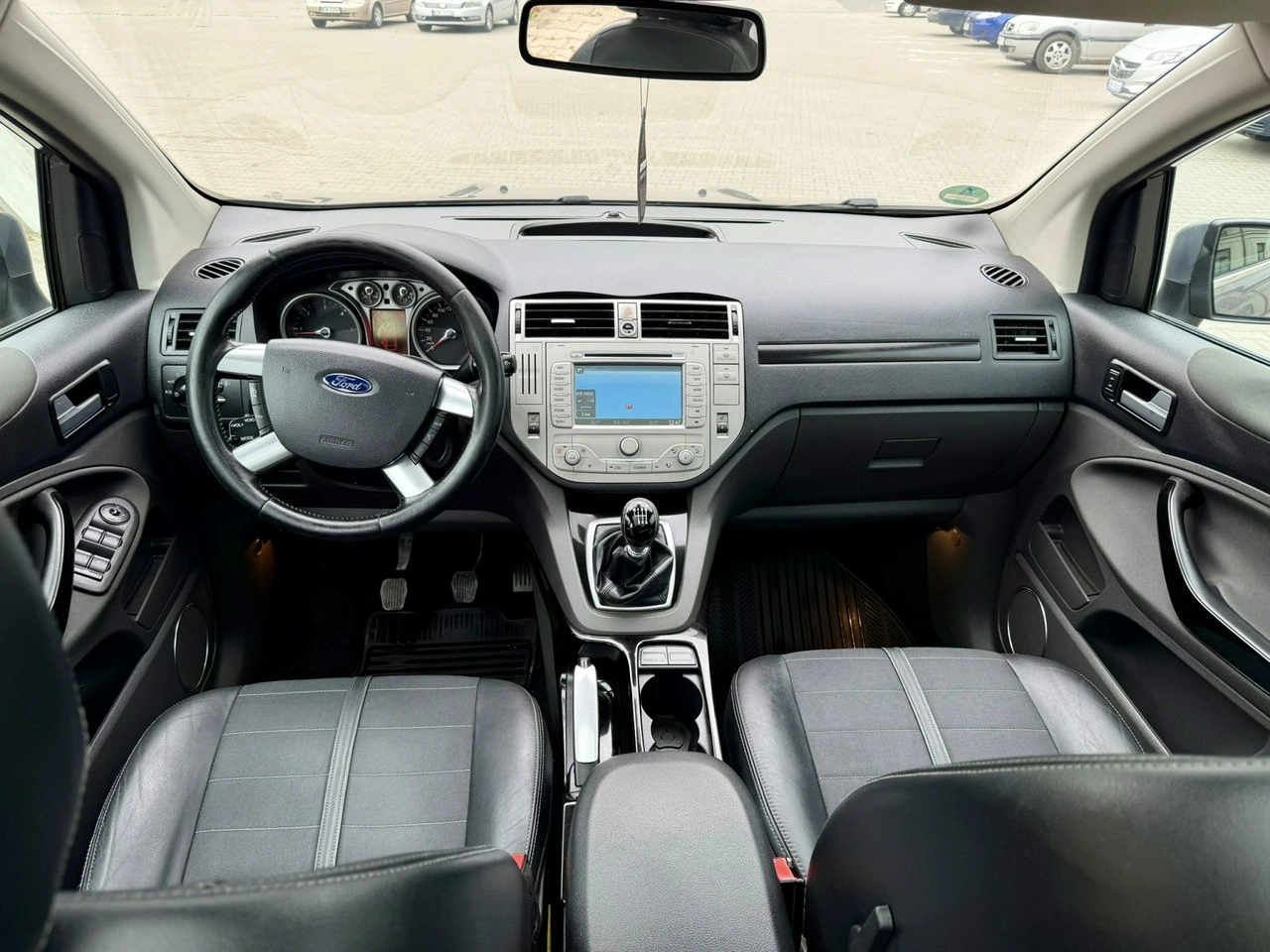 Ford Kuga - Zdjęcie 4