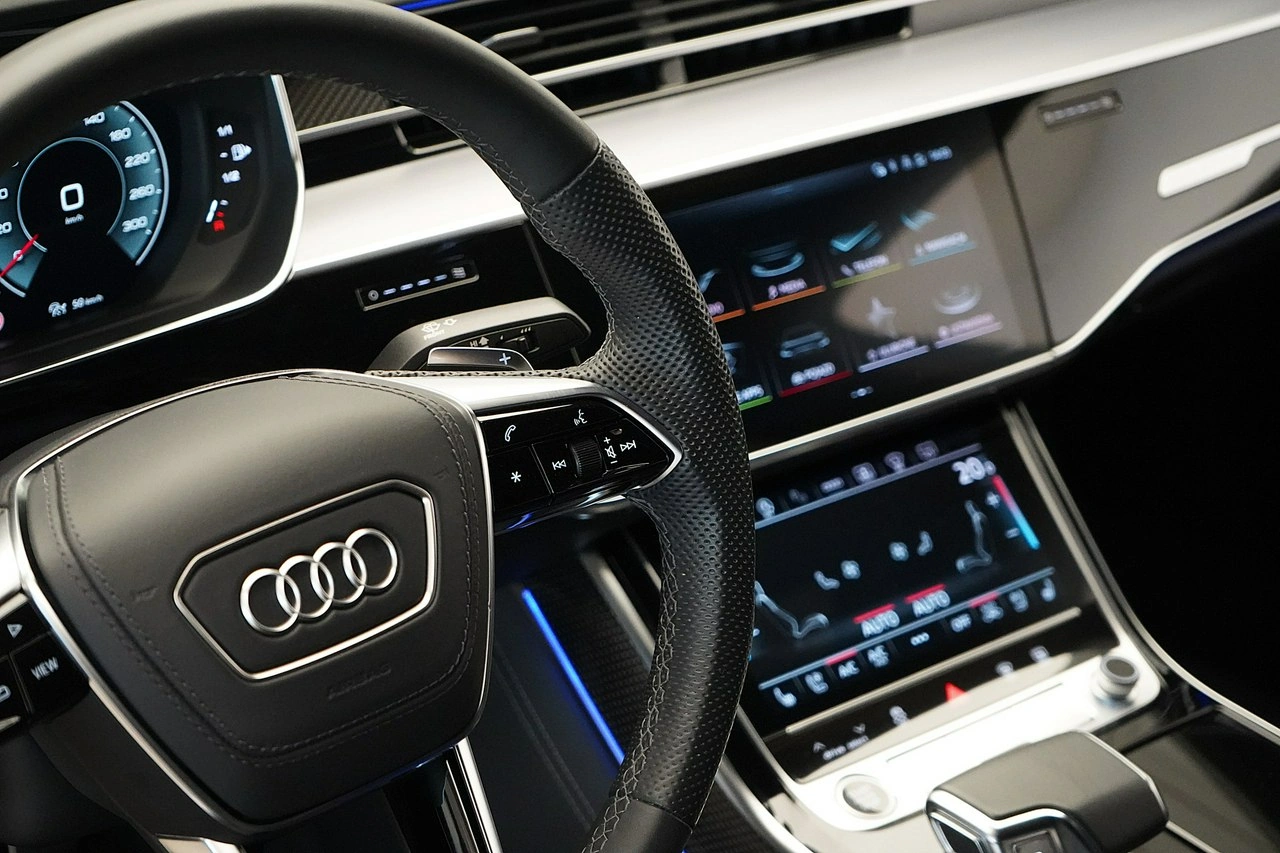 Audi A8 - Zdjęcie 15