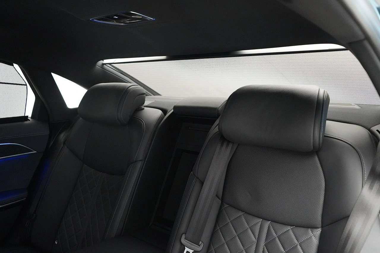 Audi A8 - Zdjęcie 29