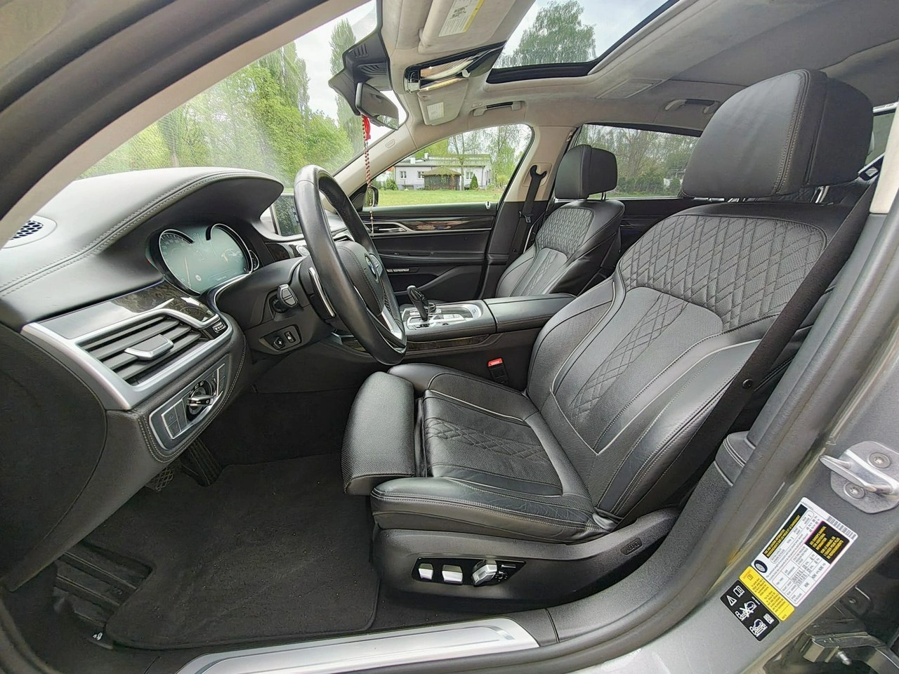 BMW 750 - Zdjęcie 11
