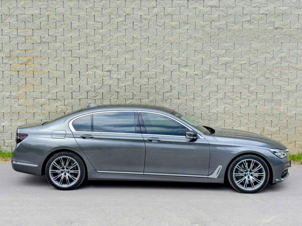BMW 750 - Zdjęcie 6