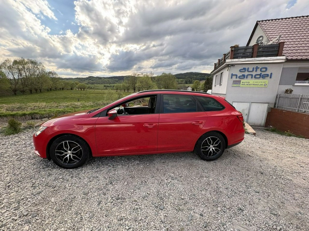 Seat Leon - Zdjęcie 9