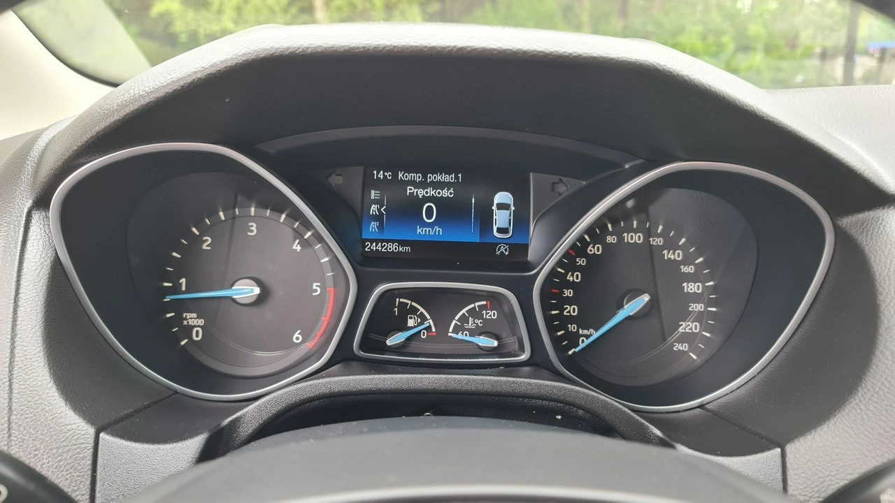 Ford Focus - Zdjęcie 16