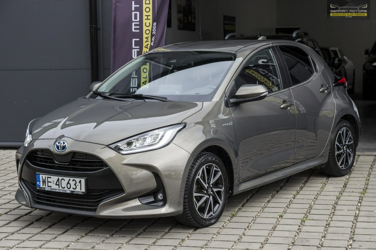 Toyota Yaris - Zdjęcie 11