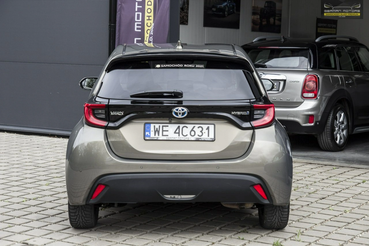 Toyota Yaris - Zdjęcie 15