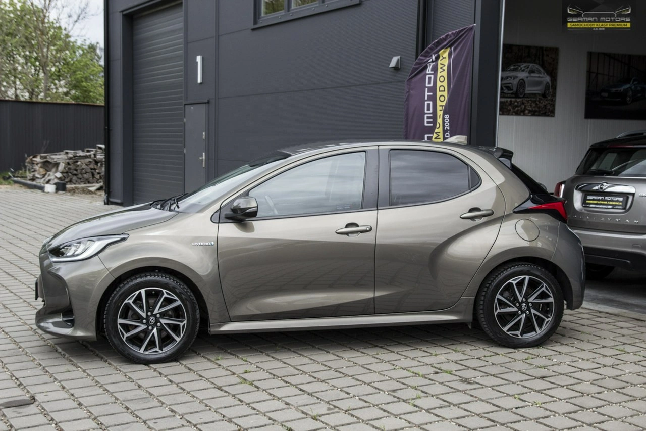 Toyota Yaris - Zdjęcie 16