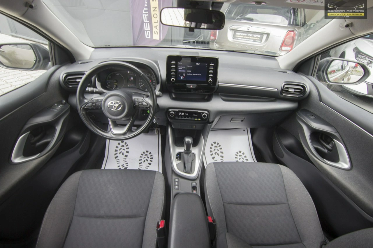 Toyota Yaris - Zdjęcie 22