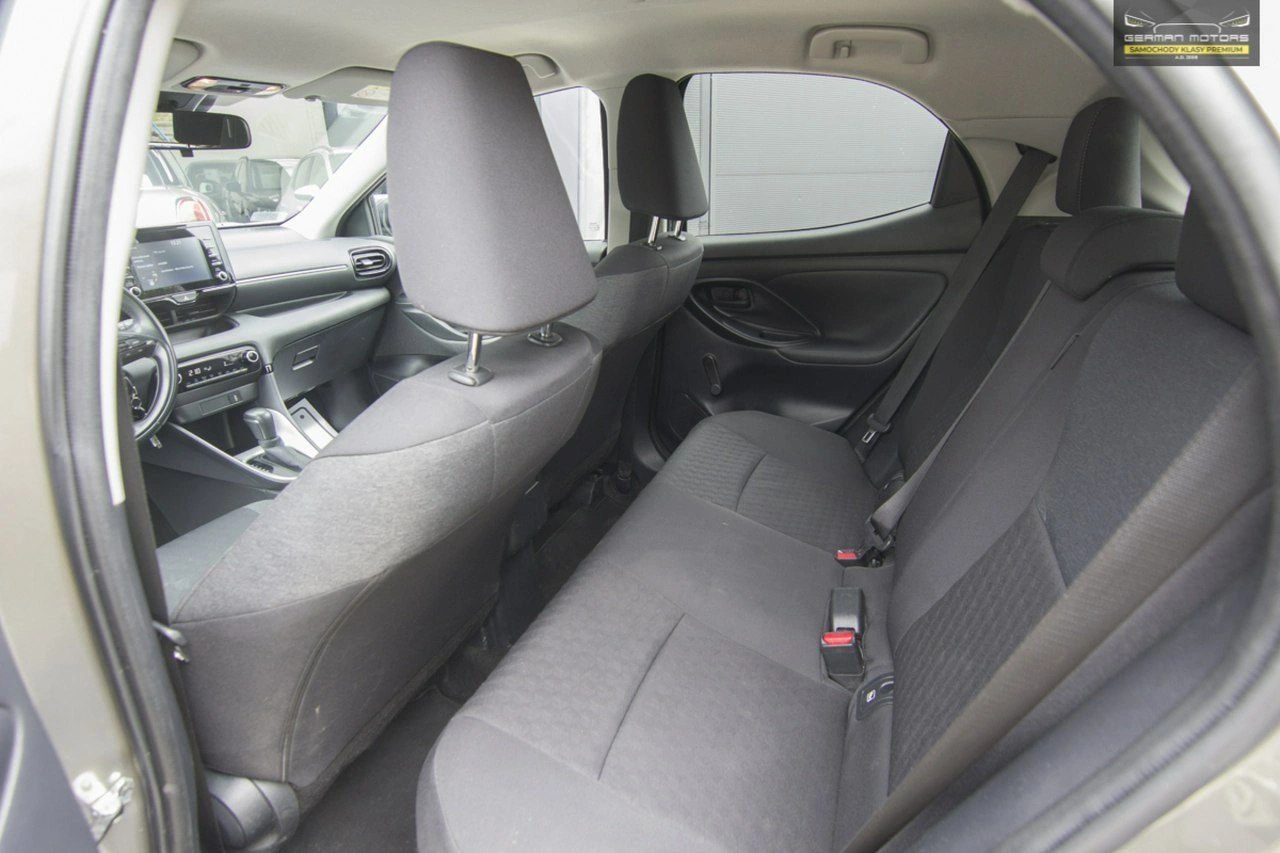 Toyota Yaris - Zdjęcie 24