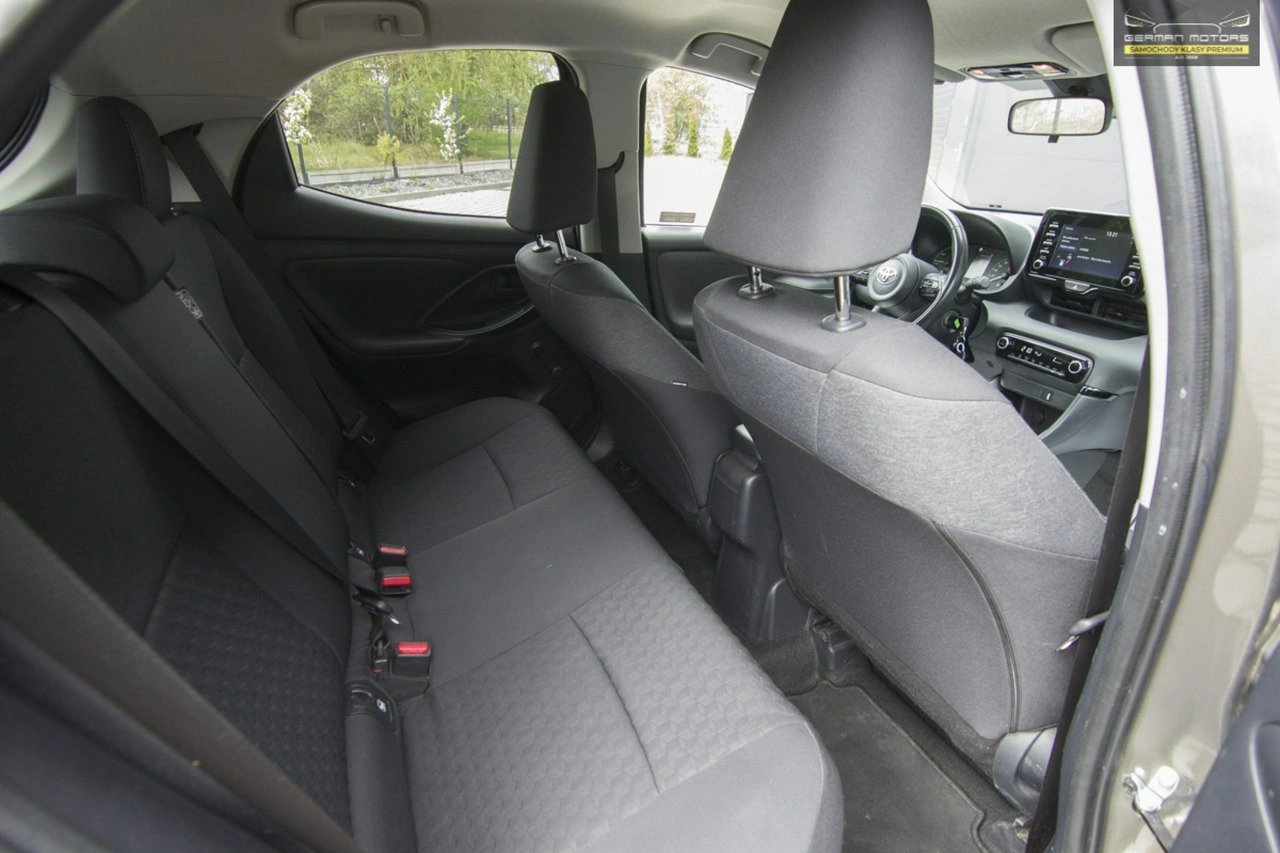 Toyota Yaris - Zdjęcie 25
