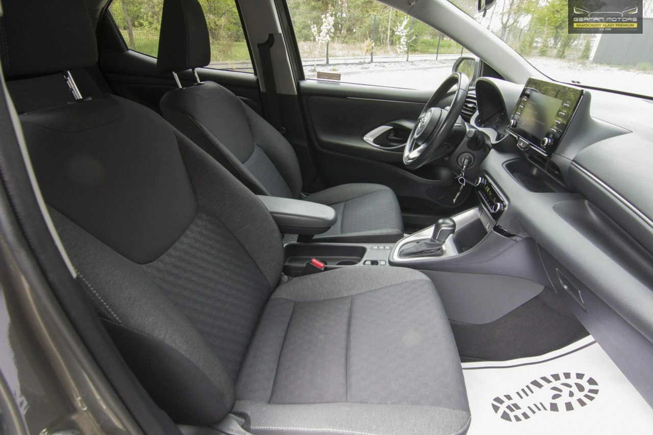 Toyota Yaris - Zdjęcie 28