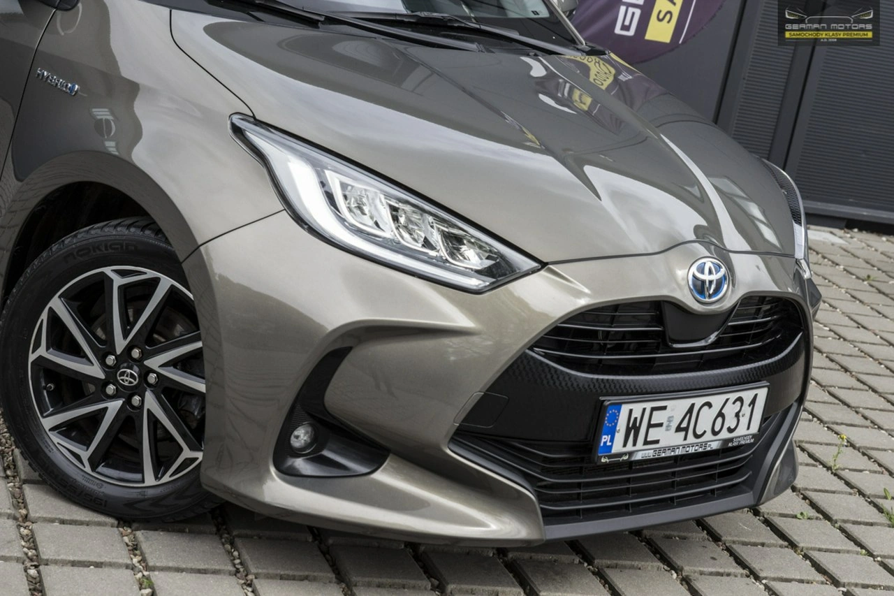 Toyota Yaris - Zdjęcie 8