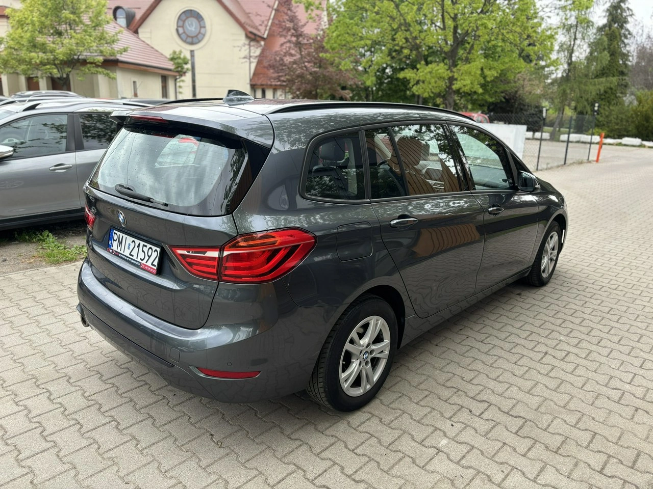 BMW 216 - Zdjęcie 2