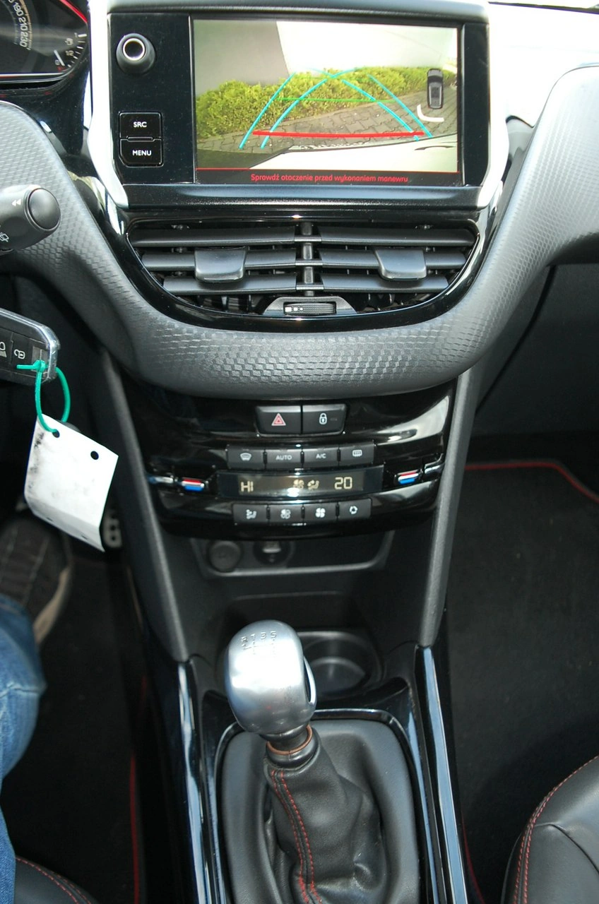 Peugeot 2008 - Zdjęcie 24