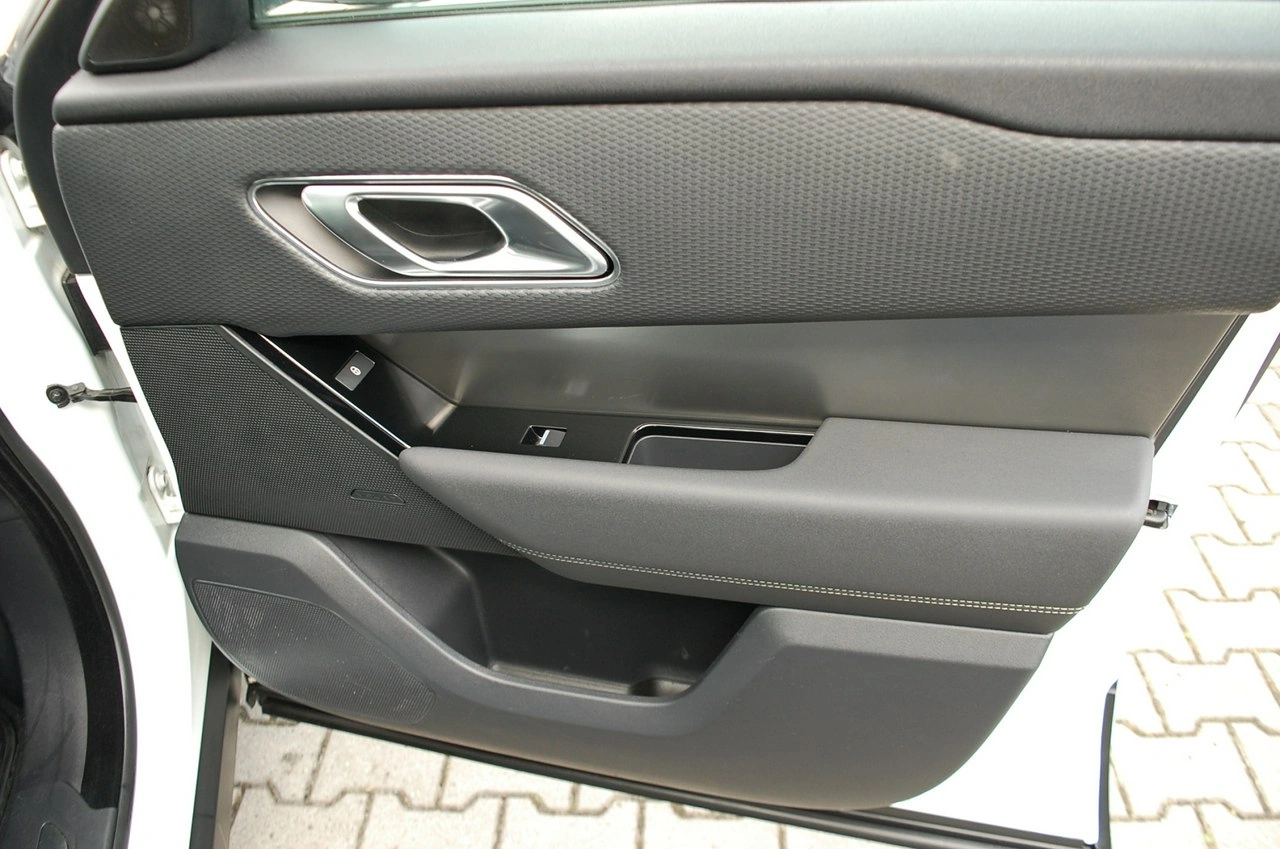 Land Rover Range Rover Velar - Zdjęcie 30