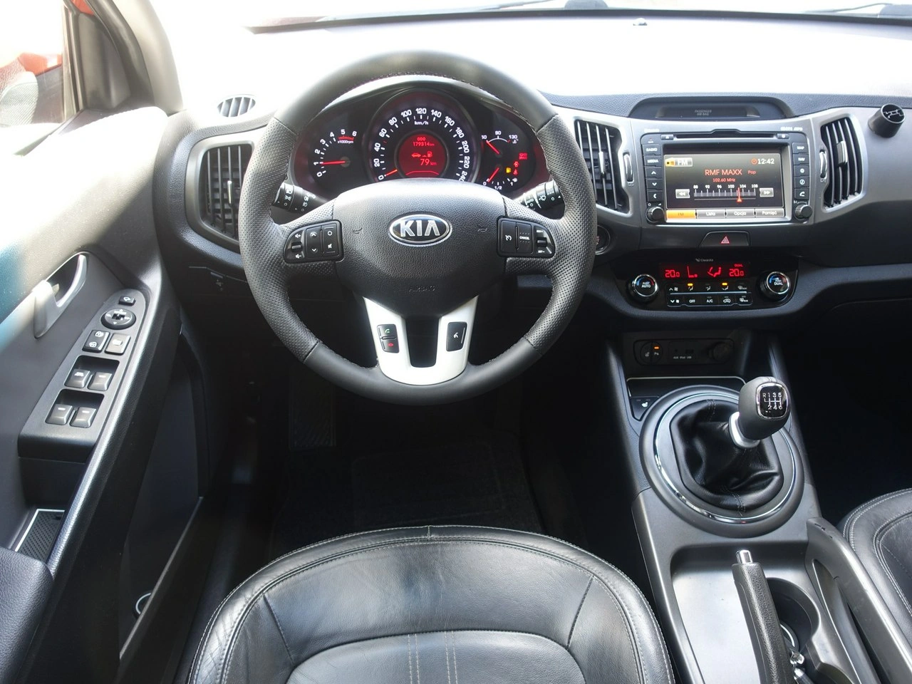 Kia Sportage - Zdjęcie 10
