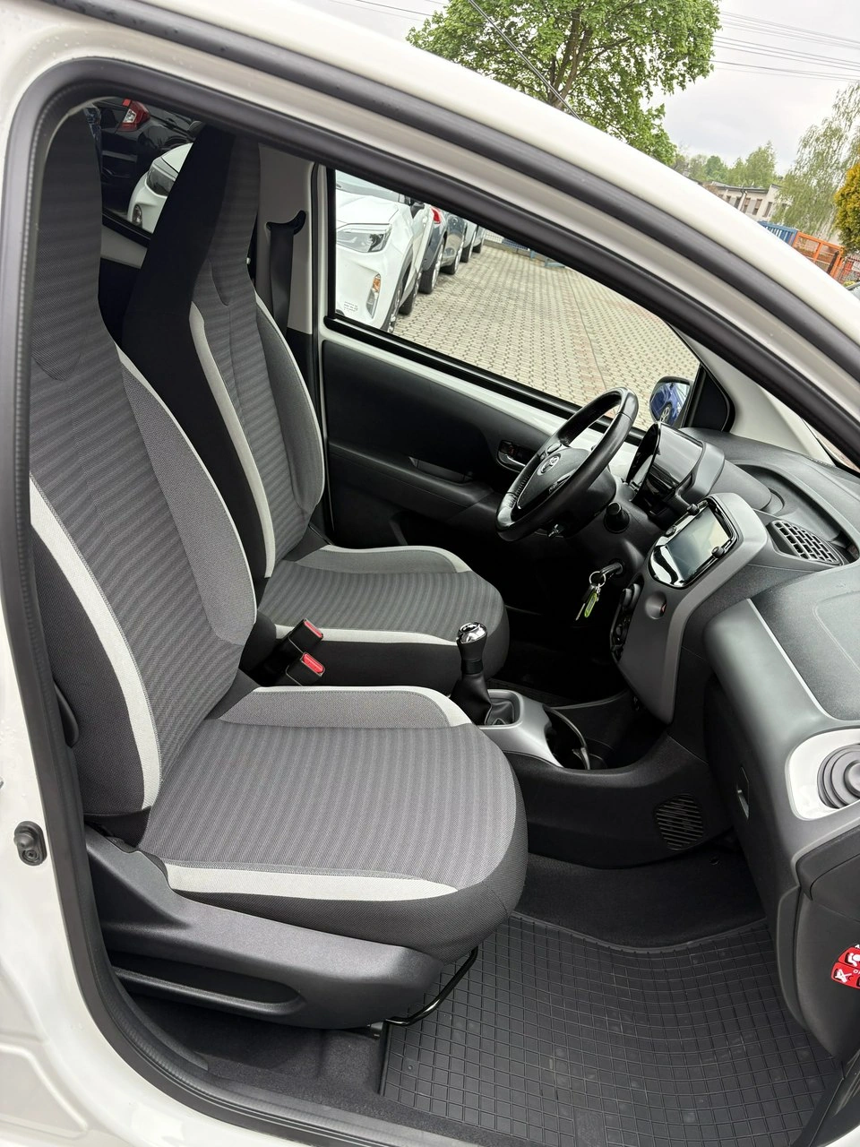 Toyota Aygo - Zdjęcie 10