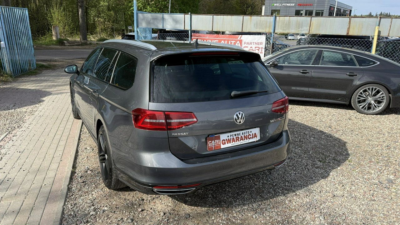 Volkswagen Passat Variant - Zdjęcie 10
