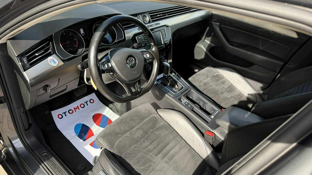 Volkswagen Passat Variant - Zdjęcie 12