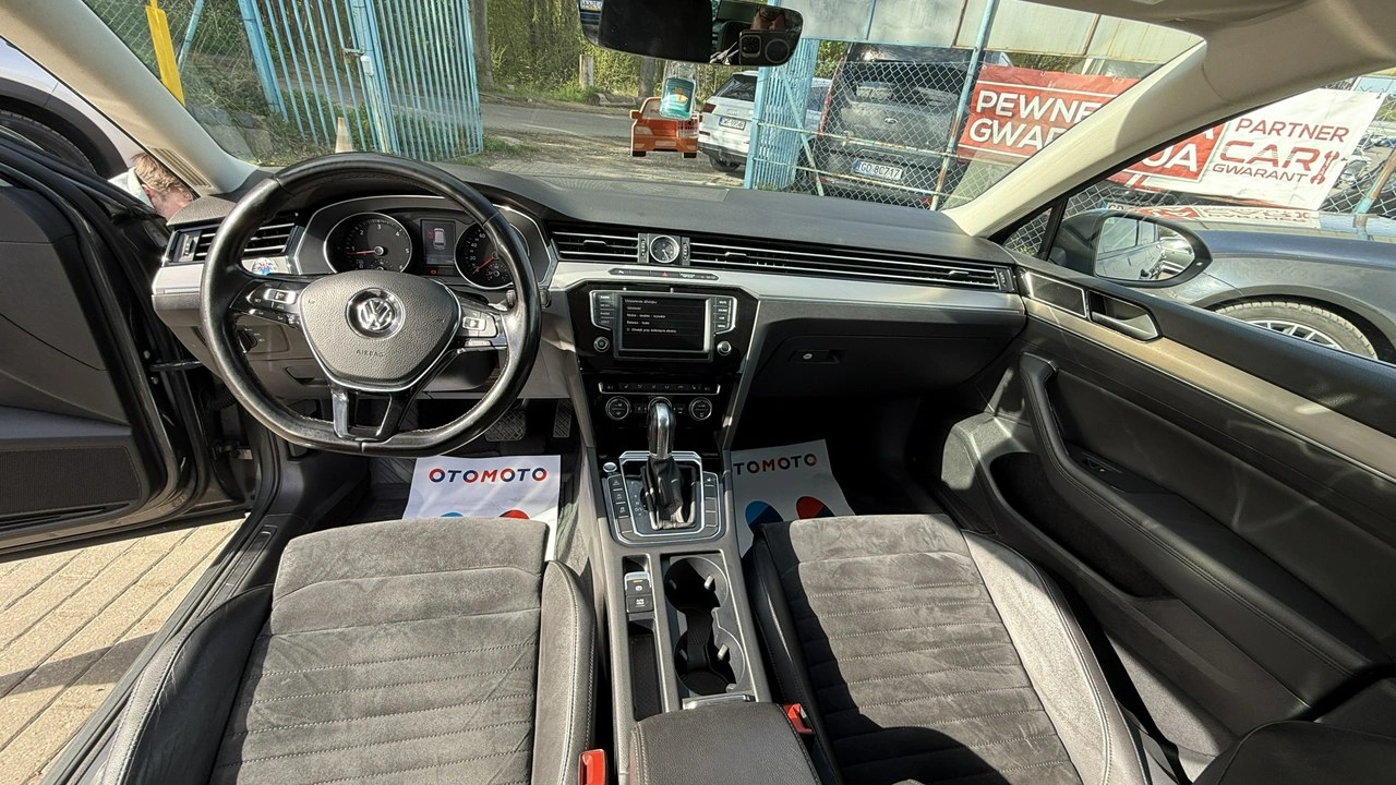 Volkswagen Passat Variant - Zdjęcie 15