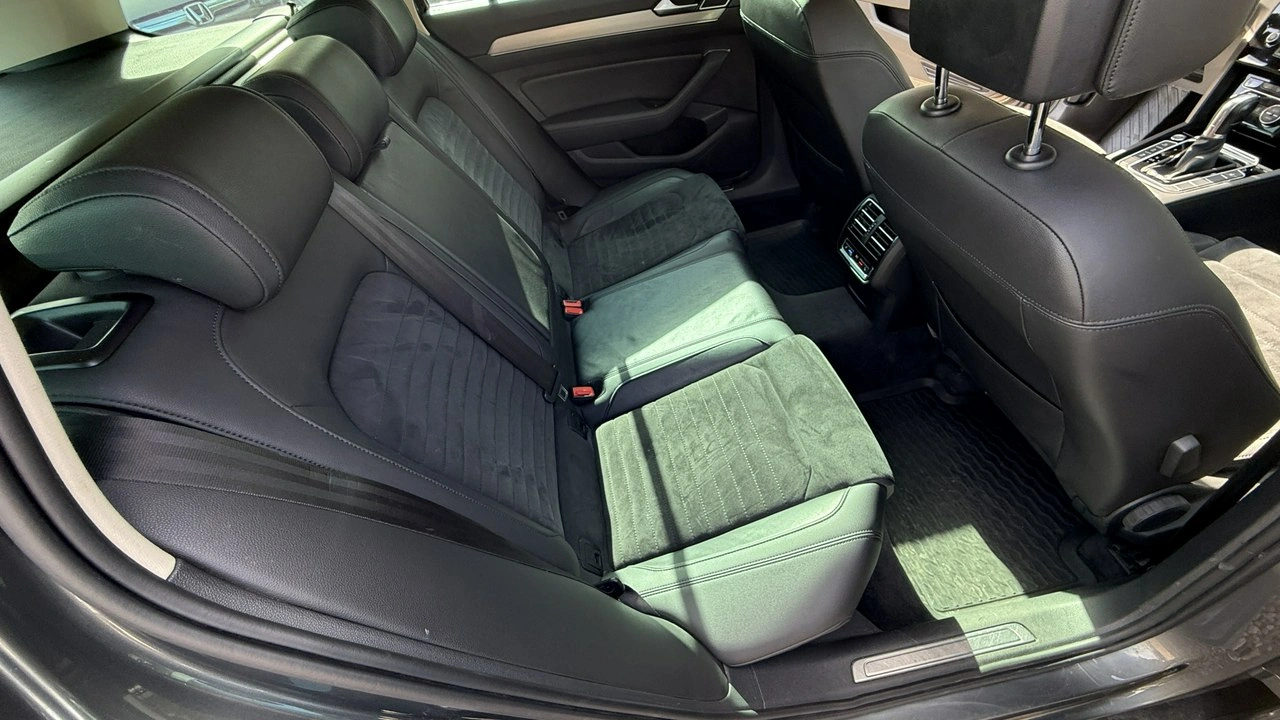Volkswagen Passat Variant - Zdjęcie 21