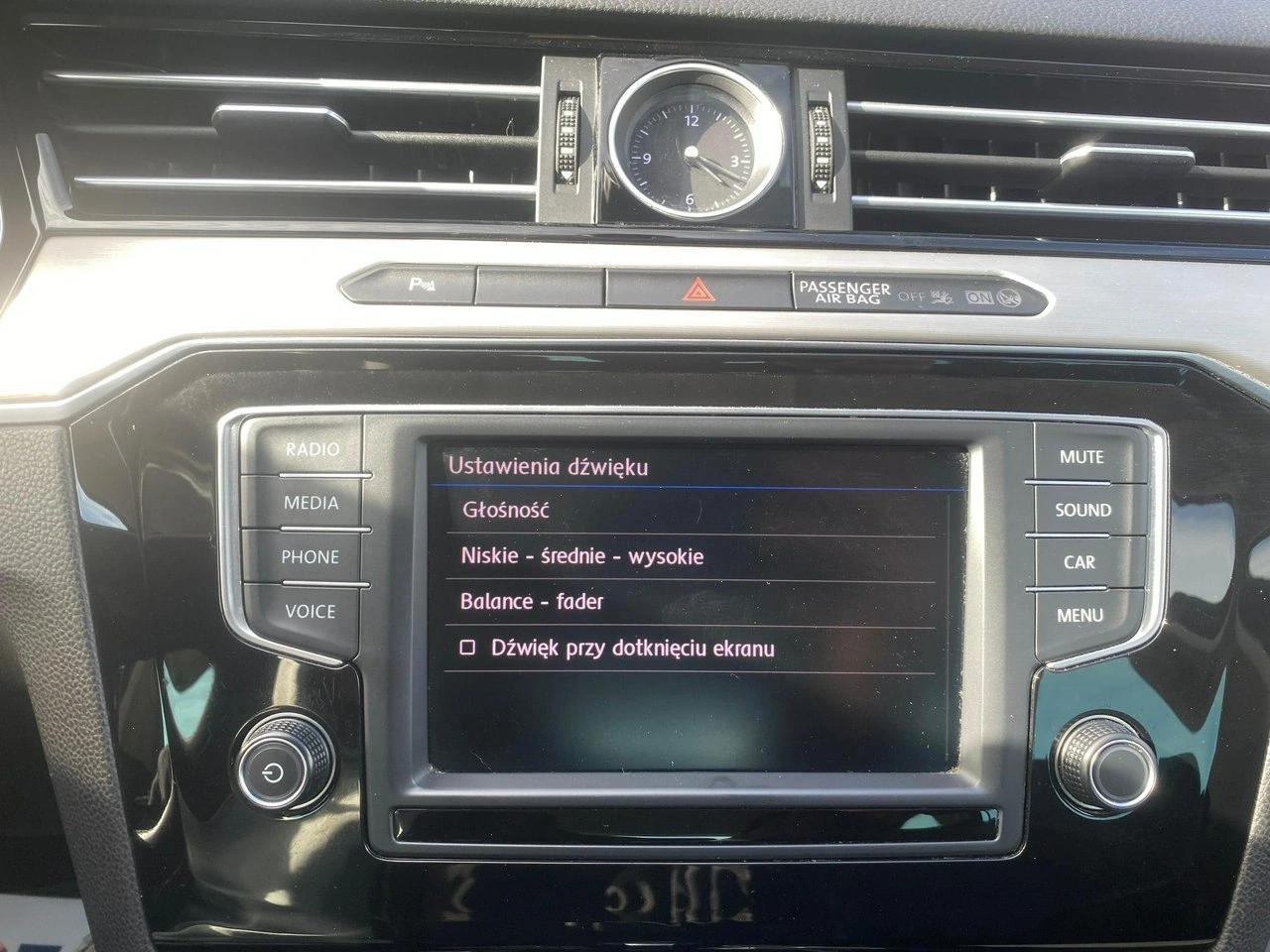 Volkswagen Passat Variant - Zdjęcie 47