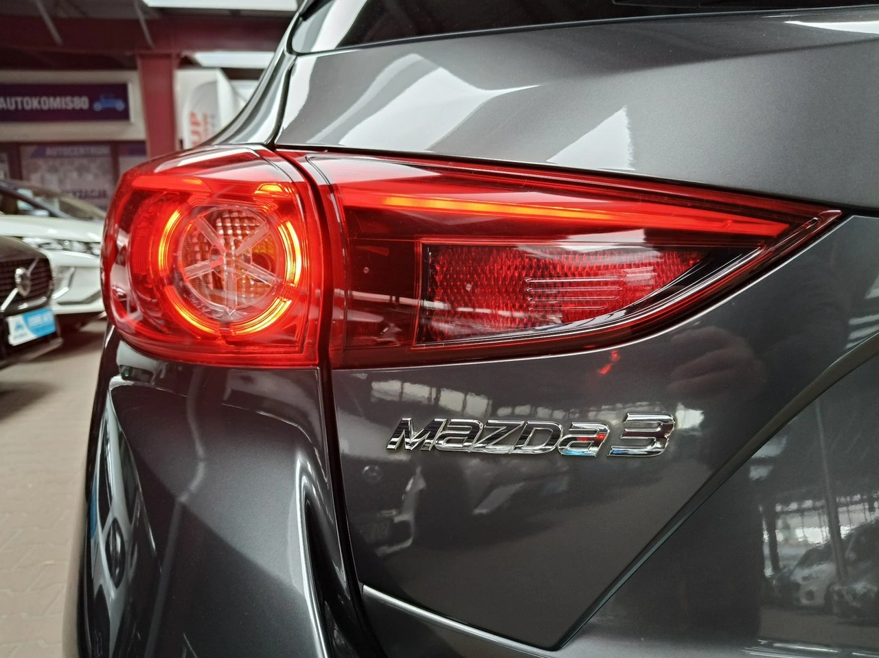 Mazda 3 - Zdjęcie 10